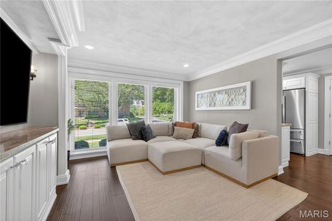 Tiny photo for 4 Delcrest Court #101, University City, MO 63124 (MLS # 26030525)