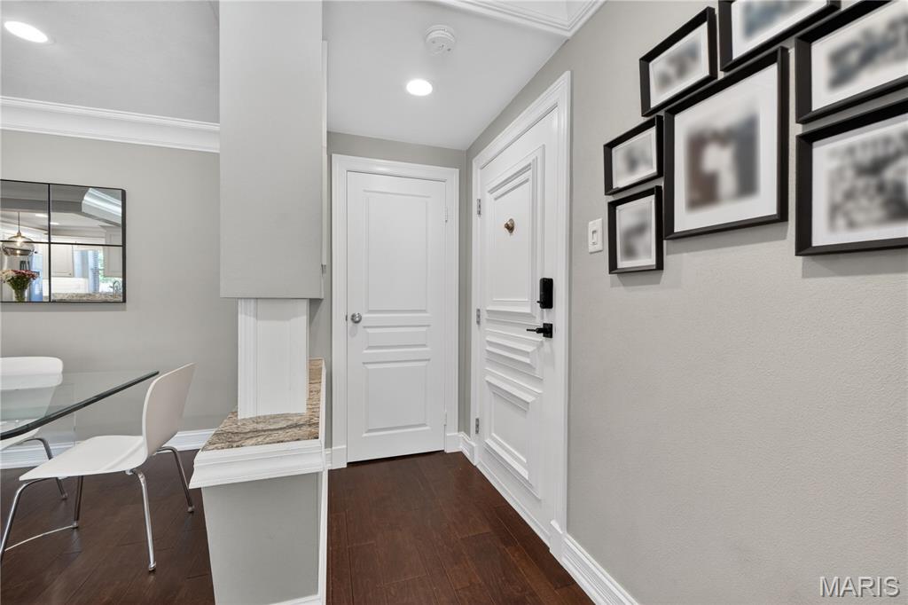 Delcrest Condo - Residential