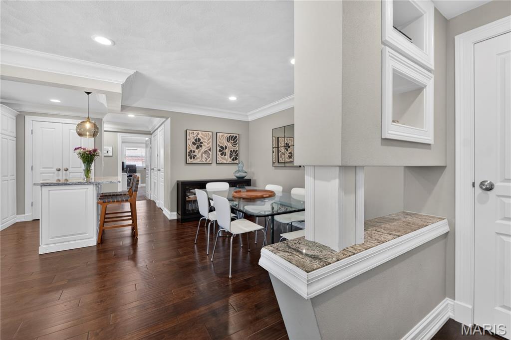 Delcrest Condo - Residential