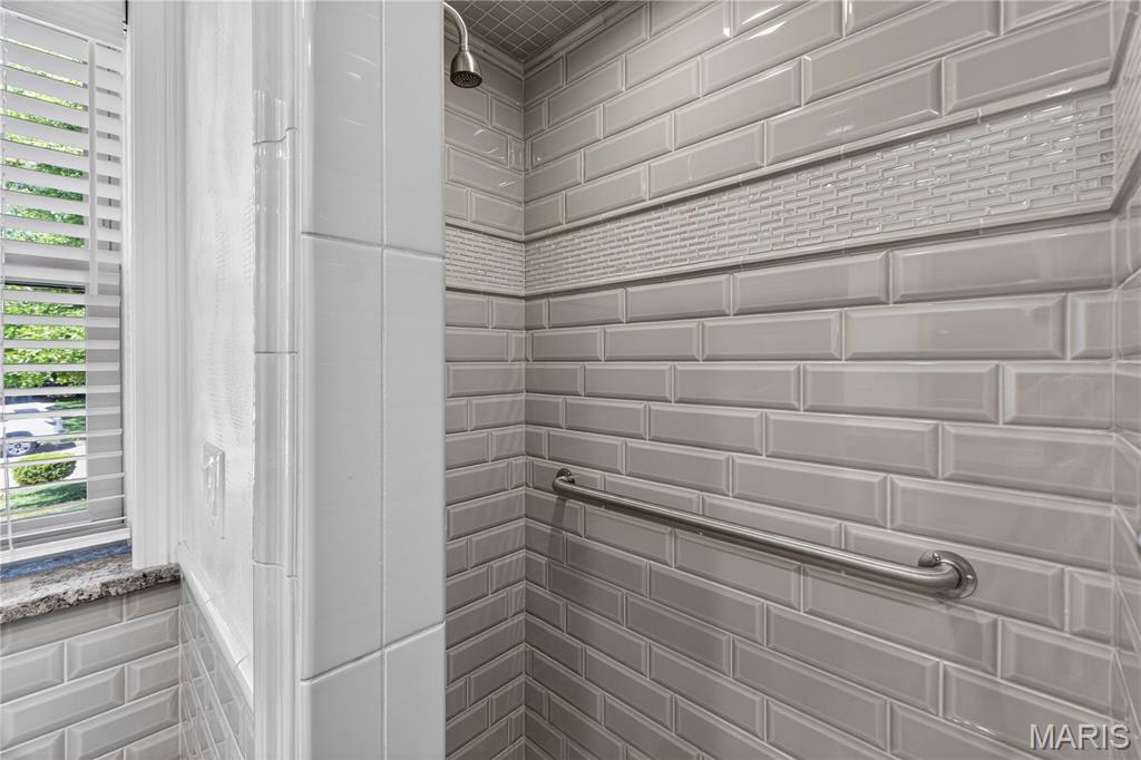 Delcrest Condo - Residential