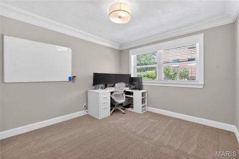 Tiny photo for 4 Delcrest Court #101, University City, MO 63124 (MLS # 26030525)