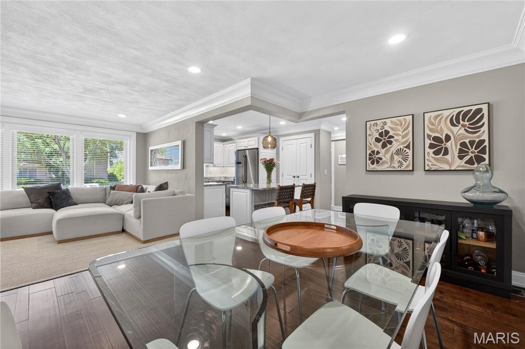 Delcrest Condo - Residential