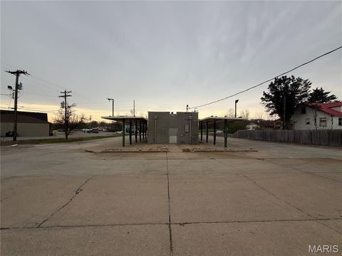 Tiny photo for 891 E Cherry Street, Troy, MO 63379 (MLS # 26025335)