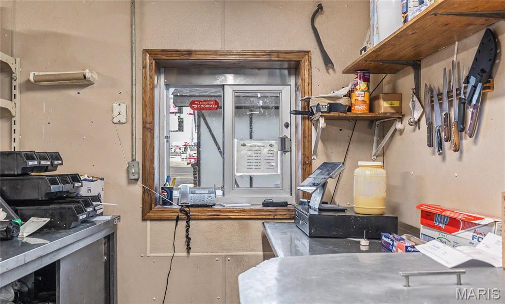 none - Commercial Sale