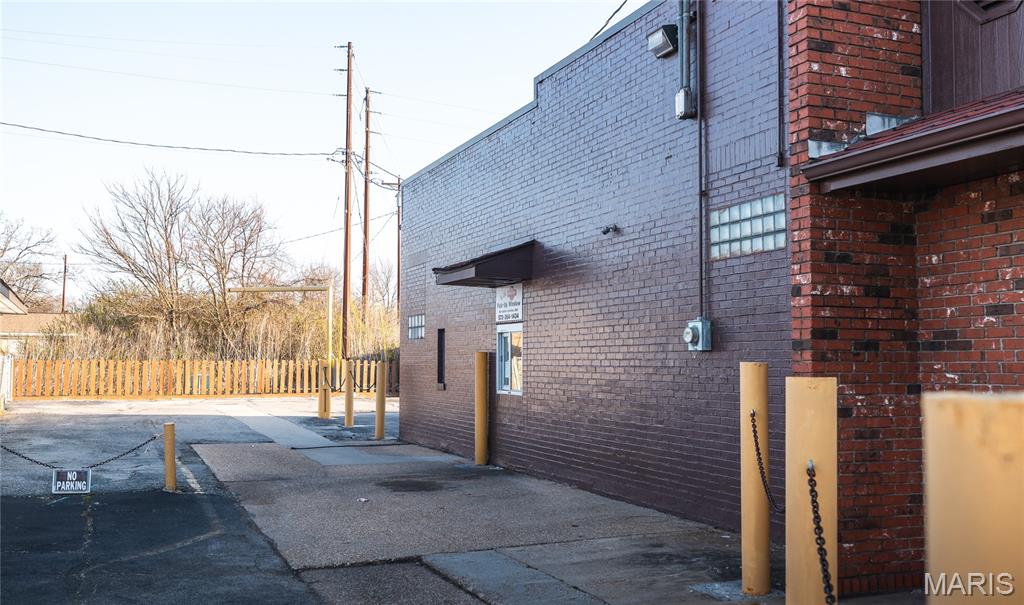 none - Commercial Sale