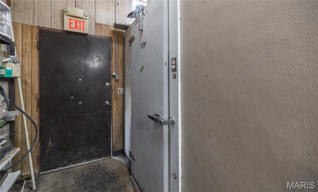 none - Commercial Sale