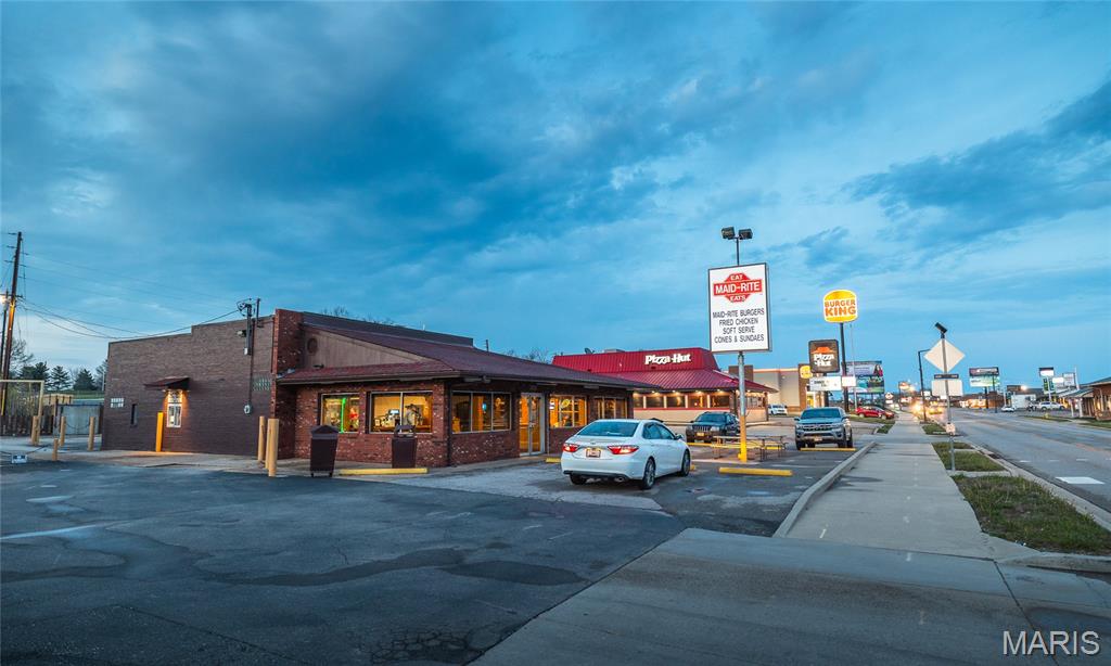 none - Commercial Sale