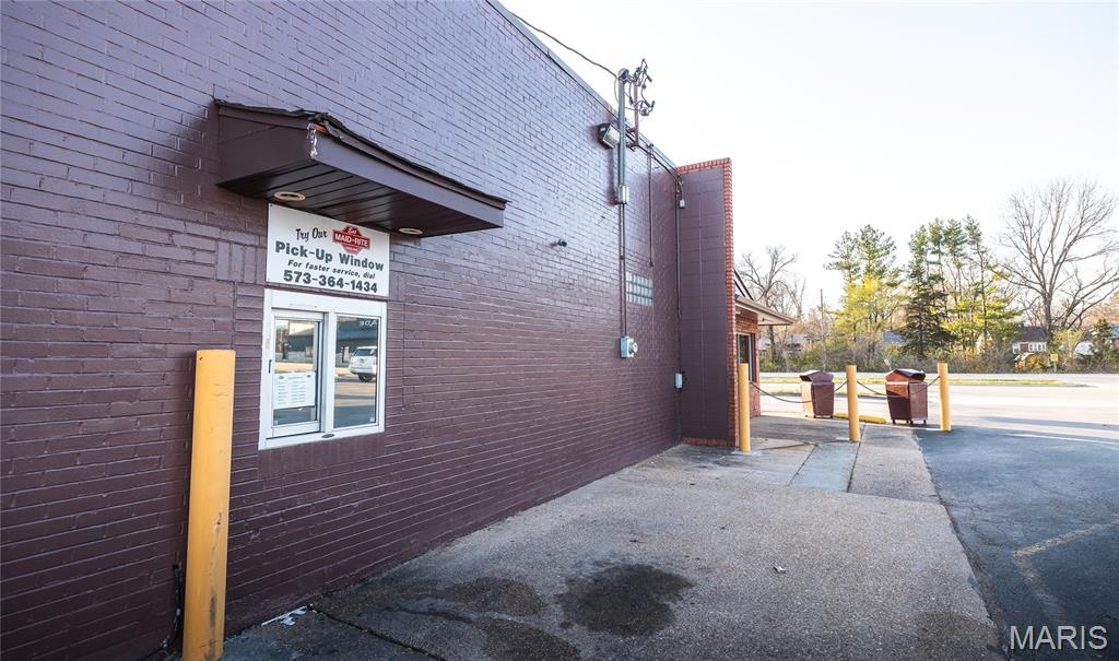 none - Commercial Sale