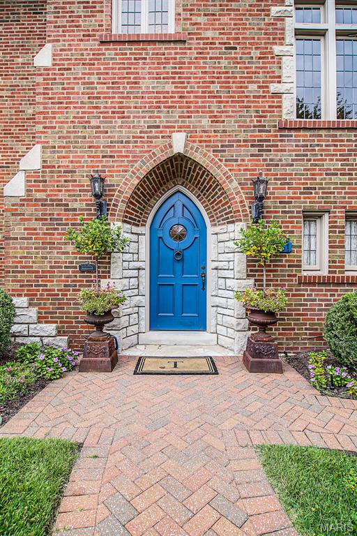 6331 Alexander Drive