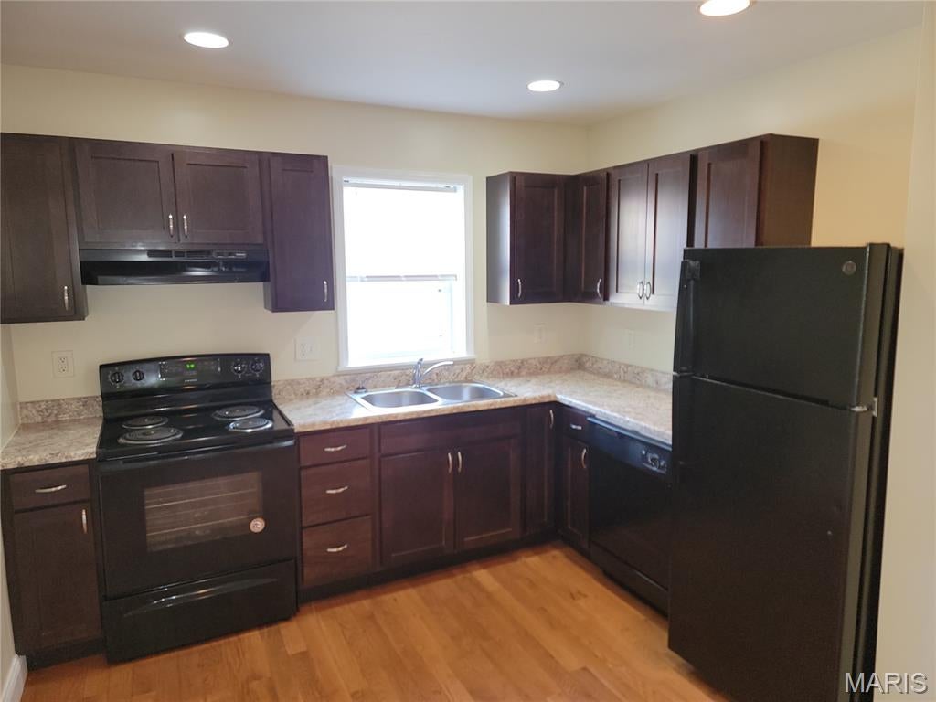 Photo of 203 Saint Louis Avenue, St Louis, MO 63135 (MLS # 26057064)