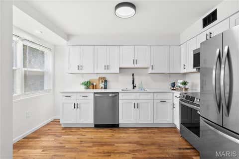 Tiny photo for 2 W Rose Avenue, Webster Groves, MO 63119 (MLS # 26051017)