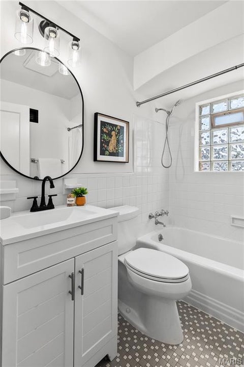 Tiny photo for 2 W Rose Avenue, Webster Groves, MO 63119 (MLS # 26051017)