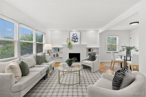 Tiny photo for 2 W Rose Avenue, Webster Groves, MO 63119 (MLS # 26051017)