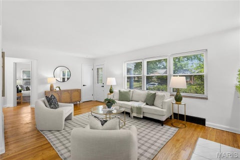 Tiny photo for 2 W Rose Avenue, Webster Groves, MO 63119 (MLS # 26051017)