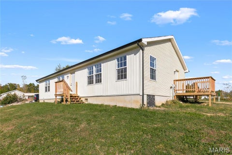 Tiny photo for 401 Julie Court, Elsberry, MO 63343 (MLS # 26067672)