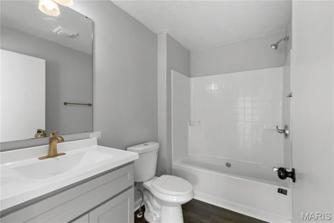 Tiny photo for 401 Julie Court, Elsberry, MO 63343 (MLS # 26067672)