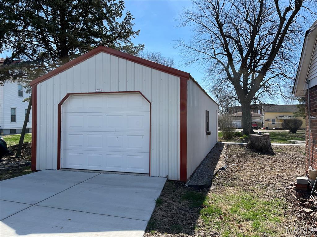 101 E 1st North Street