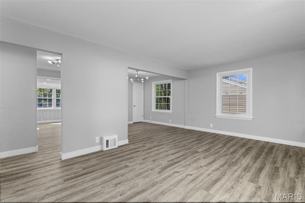 1122 Roxton Drive