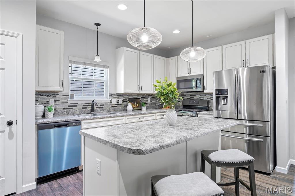 Wildwood, Missouri 63040, United States, 4 Bedrooms Bedrooms, ,4 BathroomsBathrooms,Residential,Active,140521