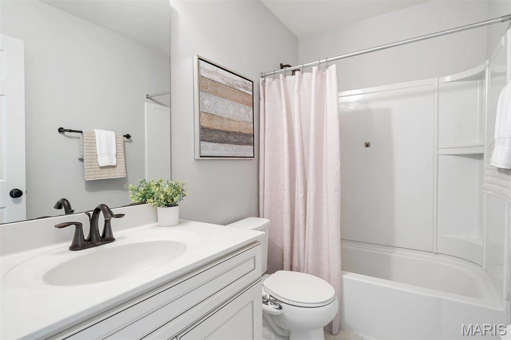 Wildwood, Missouri 63040, United States, 4 Bedrooms Bedrooms, ,4 BathroomsBathrooms,Residential,Active,140521