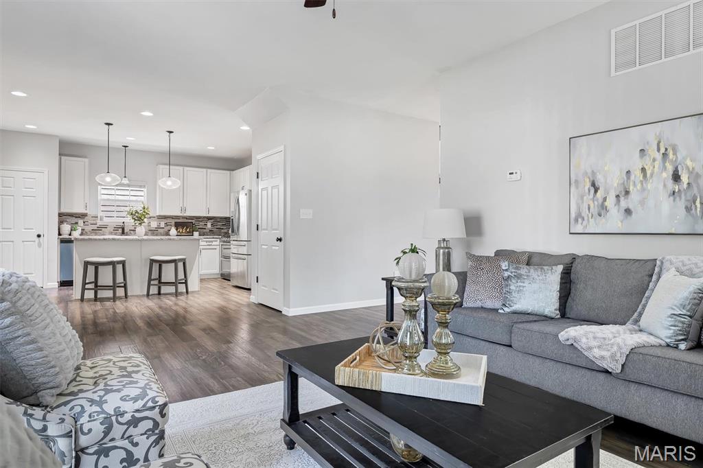 Wildwood, Missouri 63040, United States, 4 Bedrooms Bedrooms, ,4 BathroomsBathrooms,Residential,Active,140521