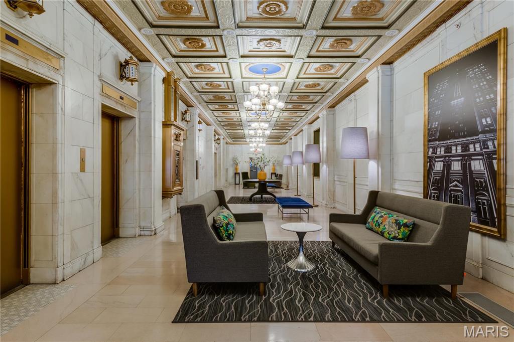 314 N Broadway 1804