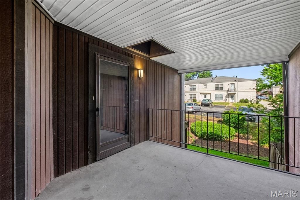 Photo of 1084 Mersey Bend Drive #F, St Louis, MO 63129 (MLS # 26021467)