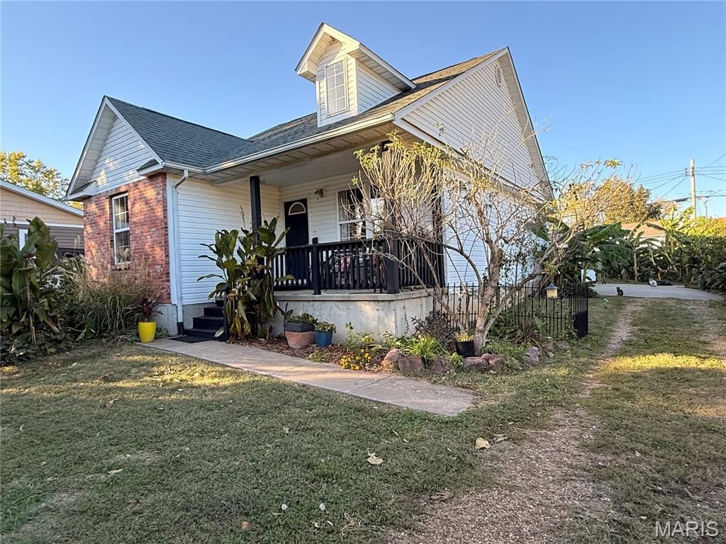 Photo of 125 Oak Street, Farmington, MO 63640 (MLS # 25072849)