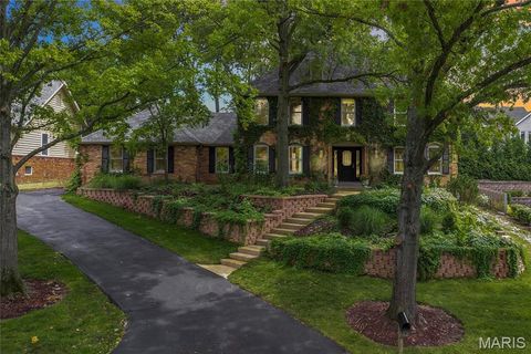 14260 Cedar Springs Drive Town and Country MO 63017