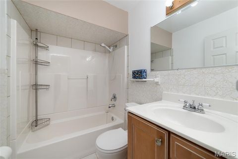 Tiny photo for 422 Barron Lane, Webster Groves, MO 63119 (MLS # 26028823)