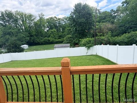 Tiny photo for 422 Barron Lane, Webster Groves, MO 63119 (MLS # 26028823)