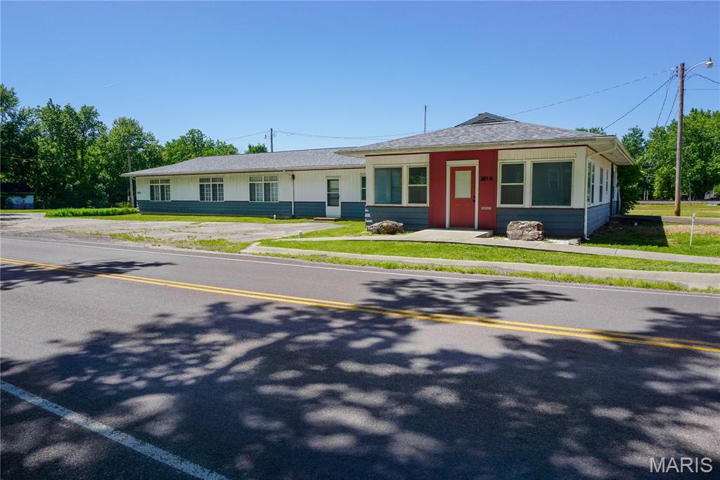 St. James - Commercial Sale