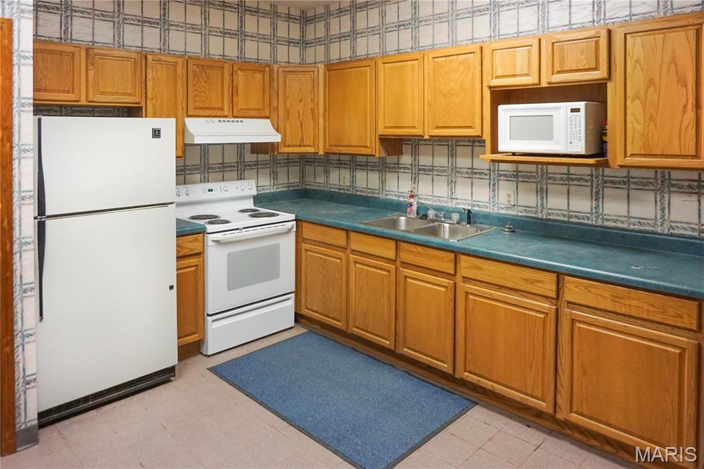 St. James - Commercial Sale