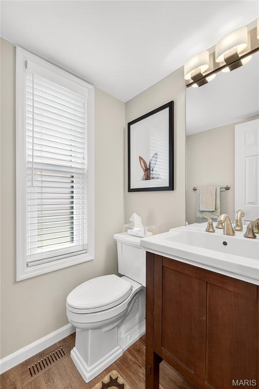 St Louis, Missouri 63122, United States, 3 Bedrooms Bedrooms, ,3 BathroomsBathrooms,Residential,Active,175151