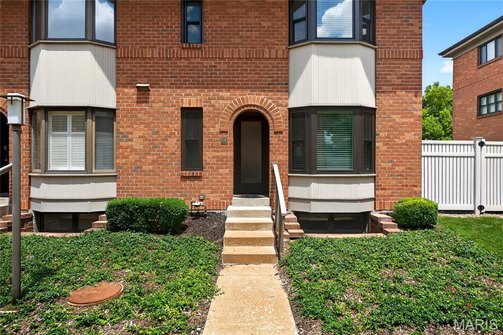 St Louis, Missouri 63122, United States, 3 Bedrooms Bedrooms, ,3 BathroomsBathrooms,Residential,Active,175151