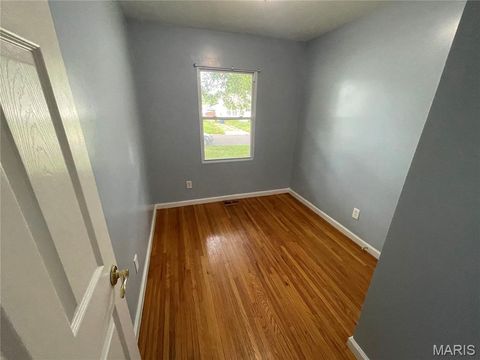 Tiny photo for 334 Lancashire Road, St Louis, MO 63137 (MLS # 26018860)