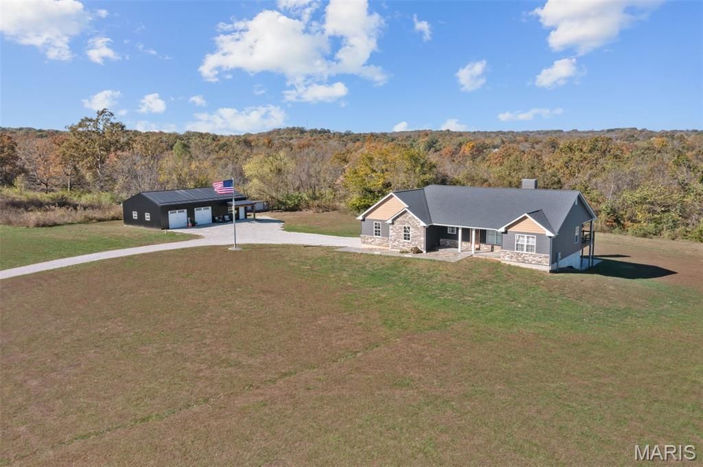 Photo of 13763 Vineland Road, De Soto, MO 63020 (MLS # 25073591)