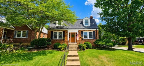 Photo of 1420 Barger Place, Richmond Heights, MO 63117 (MLS # 26055911)