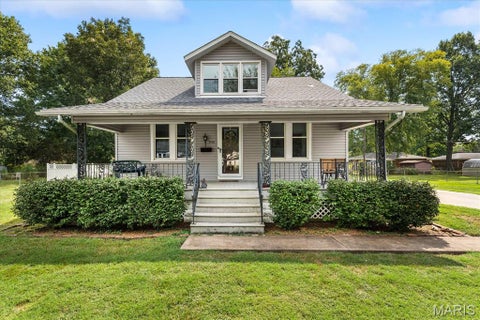 Photo of 1916 N Charles Street, Belleville, IL 62221 (MLS # 26060262)