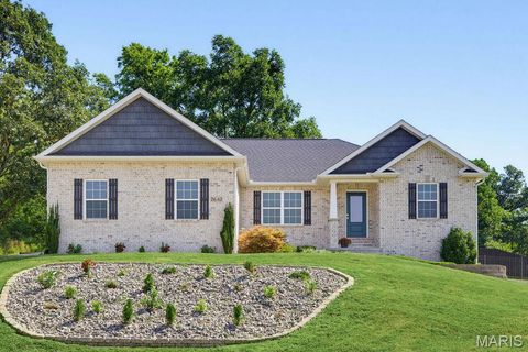Photo of 2642 Liberty Court, Cape Girardeau, MO 63701 (MLS # 26046186)