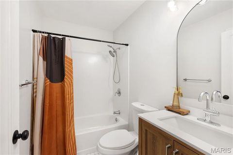 Tiny photo for 621 Meadowridge Lane, Kirkwood, MO 63122 (MLS # 26010914)