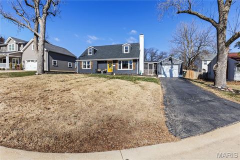 Tiny photo for 621 Meadowridge Lane, Kirkwood, MO 63122 (MLS # 26010914)