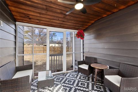 Tiny photo for 621 Meadowridge Lane, Kirkwood, MO 63122 (MLS # 26010914)