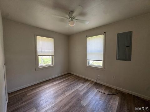 Tiny photo for 1511 Truman Street, Poplar Bluff, MO 63901 (MLS # 26042068)