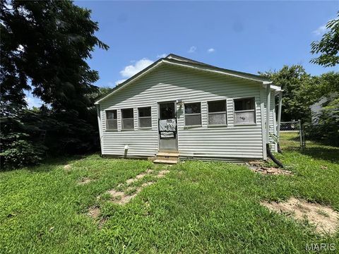 Tiny photo for 1511 Truman Street, Poplar Bluff, MO 63901 (MLS # 26042068)