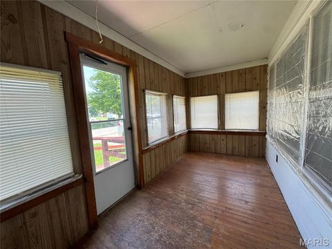 Tiny photo for 1511 Truman Street, Poplar Bluff, MO 63901 (MLS # 26042068)