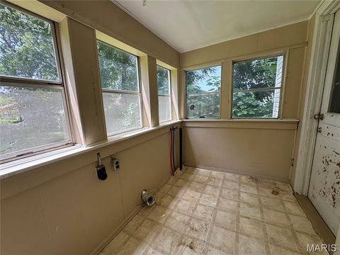 Tiny photo for 1511 Truman Street, Poplar Bluff, MO 63901 (MLS # 26042068)