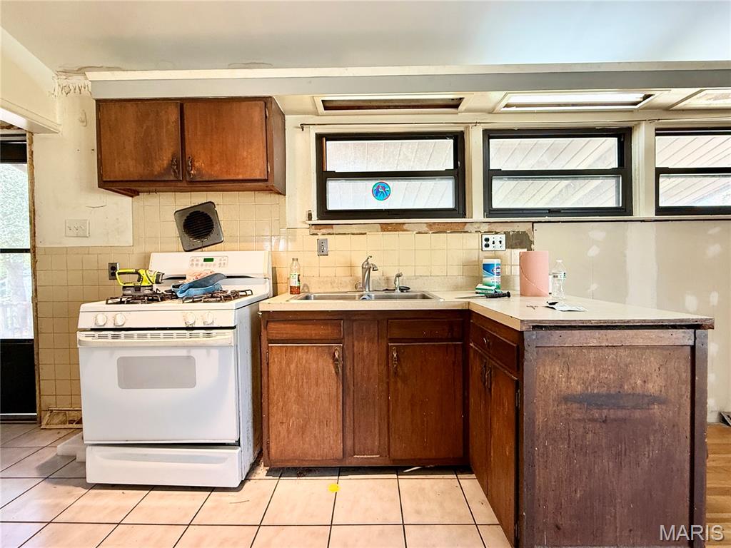 Oak Crest 2 - Residential