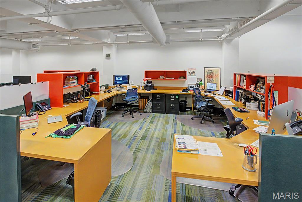 Range D - Commercial Lease