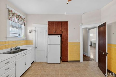 Tiny photo for 8349 Big Bend Boulevard, Webster Groves, MO 63119 (MLS # 26008761)